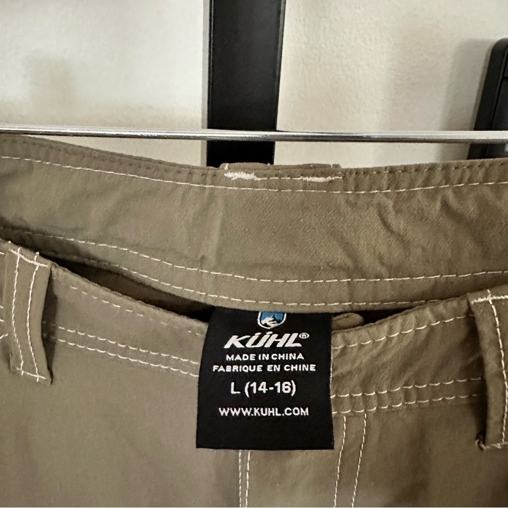 Kuhl Cargo Pants in Olive size large - Picture 5 of 6